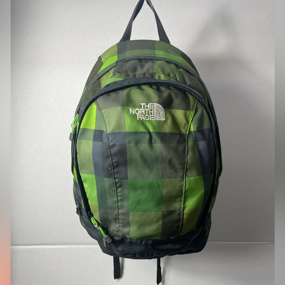 The North Face Vault Backpack - Picture 3 of 9